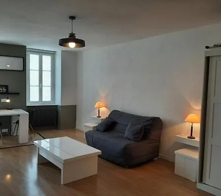 Le 44
